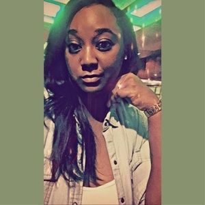 Meet your Posher, Itiayah